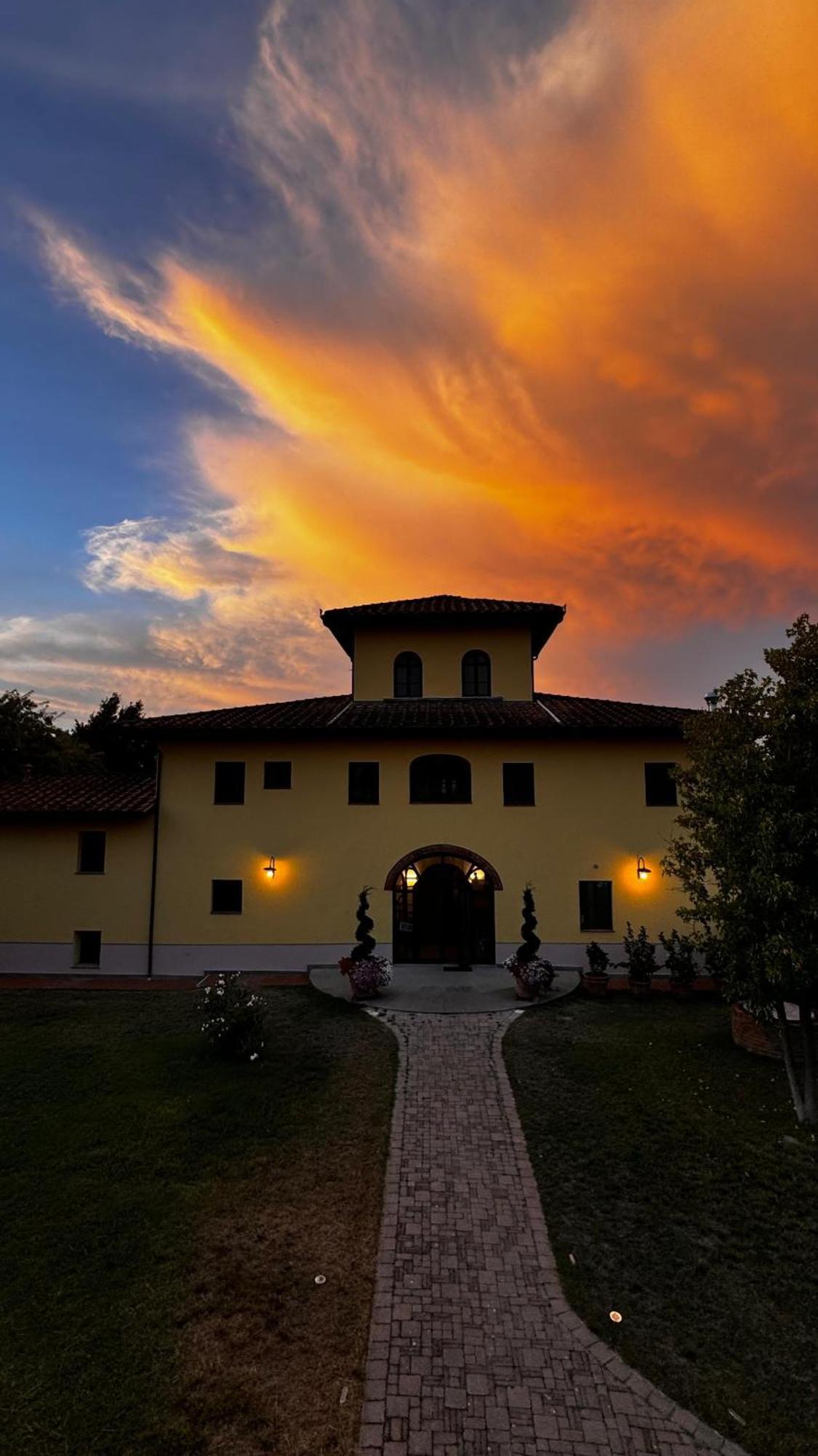 Agriturismo Cascina Cipressa San Romano  Bagian luar foto